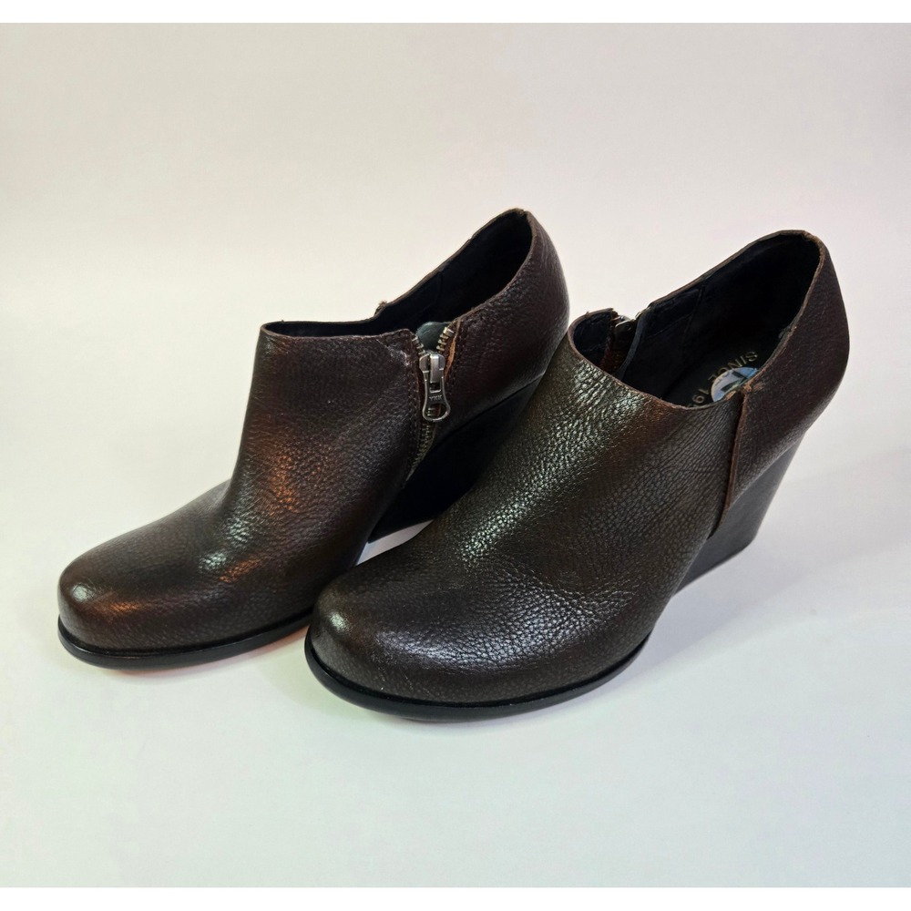 Kork-Ease Womens Brown Pebbled Leather Wedge Ankle Booties Side Zip Size 7.5